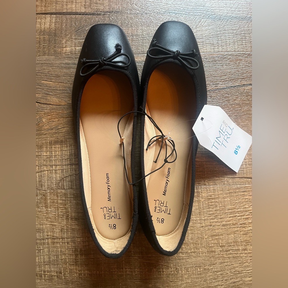 Time and Tru Black Bow Ballet Flats. New with tags. Women’s size 8.5 - Picture 4 of 10